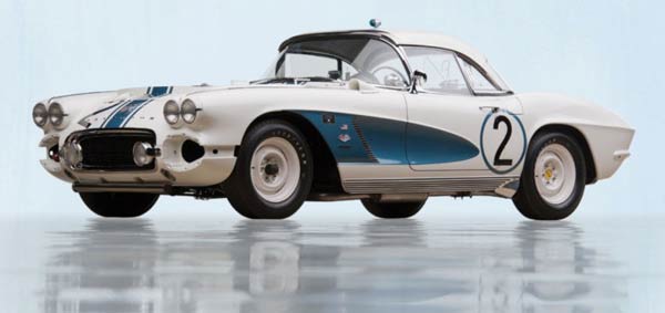 1962-C2-Chevrolet-Corvette-Gulf-Oil-Race-Car-720x340