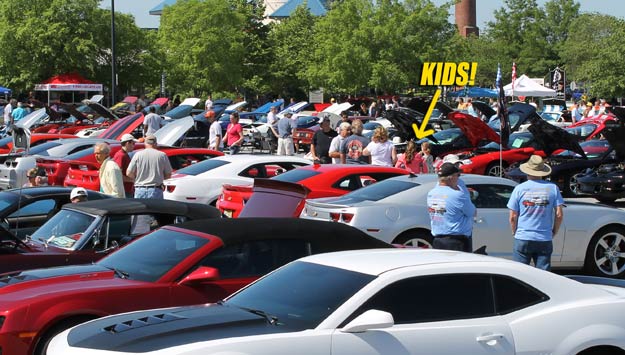 Kids-at-car-show