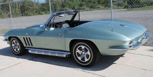 1966-Corvette-rear-view